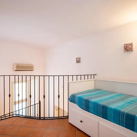 Apartment Casa Chiocciola With Terraces Castelmola